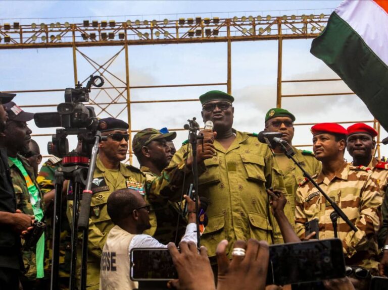 Niger : Les putschistes donnent 48 heures à l’ambassadeur français pour quitter Niamey