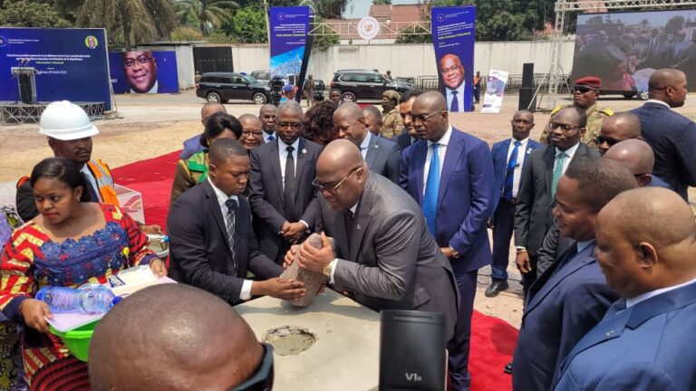 RDC : Félix Tshisekedi lance les travaux de construction du nouveau bâtiment de la cour constitutionnelle à Kinshasa