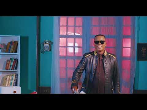 RDC : Le Prophète Denis Lessie se lance dans la musique et dévoile son premier clip « Leteta »(vidéo)