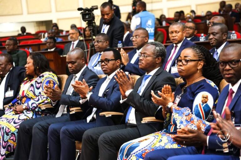 RDC : Les gouverneurs des provinces profitent de leur face-à-face avec Félix Tshisekedi au Palais de la nation pour lui rappeler 6 mois d’arriérés de leurs salaires