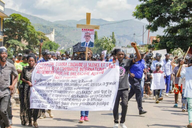 Sud-Kivu : la population d’Uvira dans la rue pour condamner le silence et la complicité de la communauté internationale