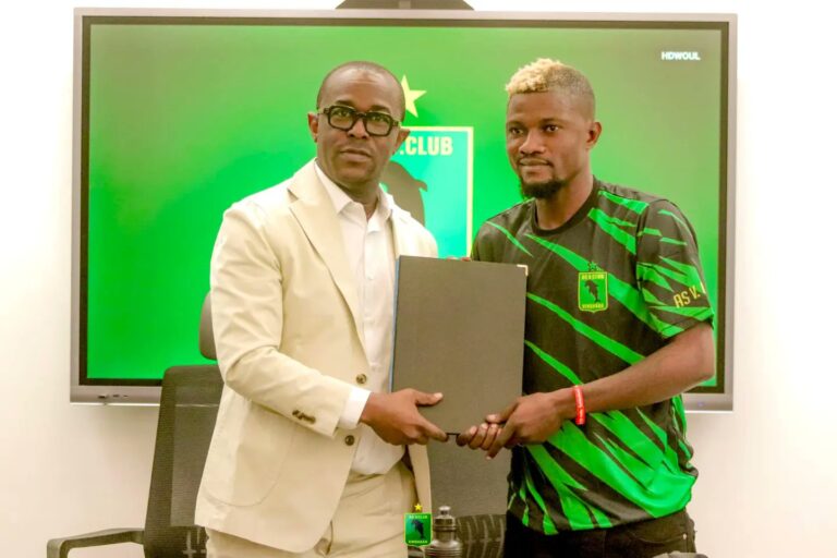 RDC – Football : Après son histoire tragique au Rwanda, Héritier Luvumbu signe un pré-contrat avec l’AS Vclub