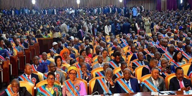 RDC : à l’Assemblée nationale, le camp Katumbi promet un combat acharné contre toute modification de la constitution