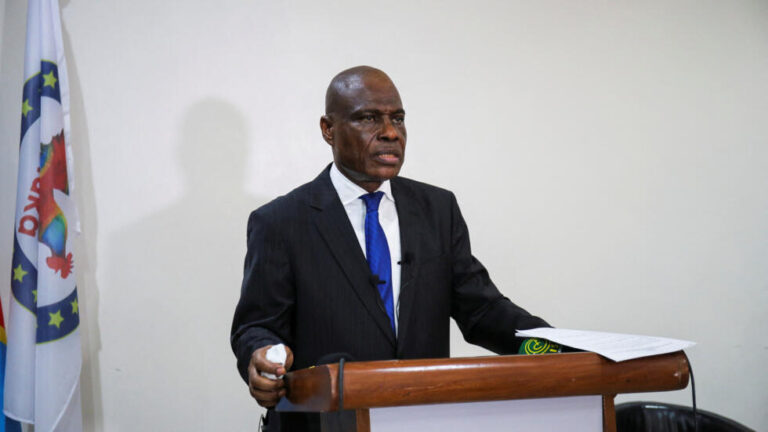 RDC : Martin Fayulu exige la réduction du train de vie des institutions de l’Etat et la réaffectation des fonds vers les efforts de guerre et l’assistance aux déplacés