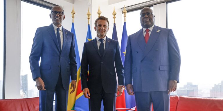 Insécurité dans l’Est : après la visite de Félix Tshisekedi à Paris, Emmanuel Macron renvoie Kinshasa et Kigali dos-à-dos