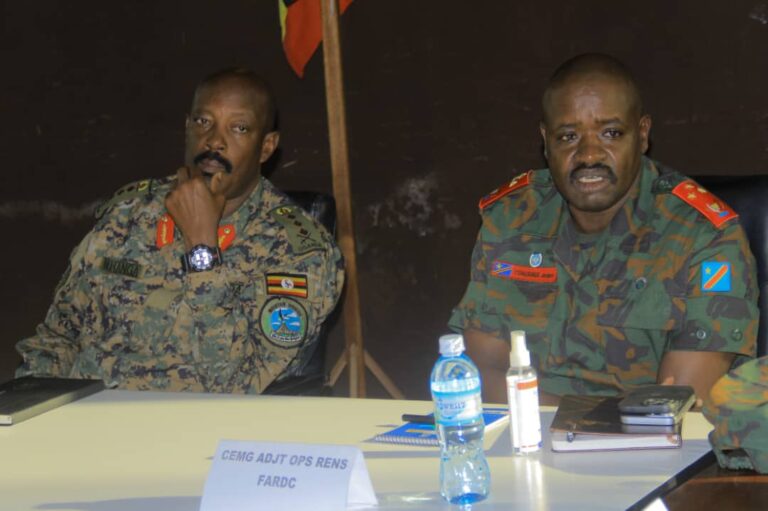 Activisme ADF dans l’Est : à Beni, les armées congolaise et ougandaise évaluent les opérations conjointes FARDC-UPDF près de 3 ans après leur lancement